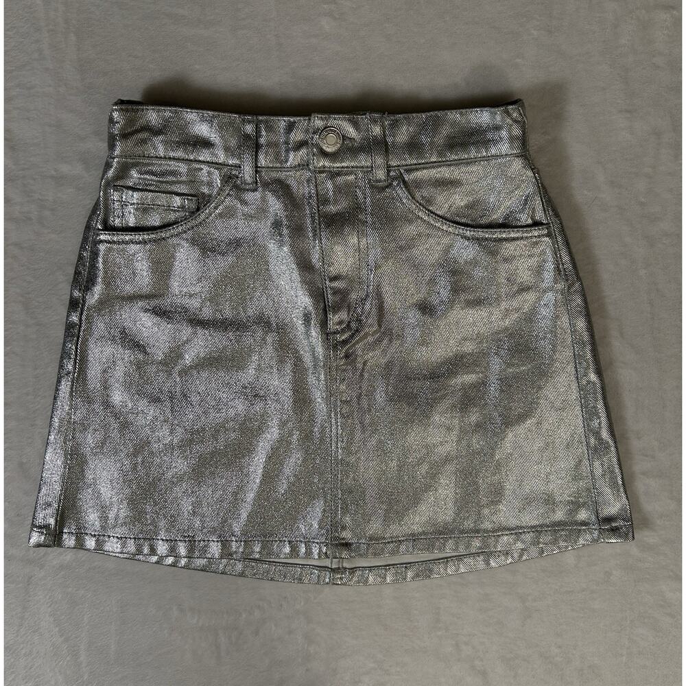 H&M Silver Skirt Size 10 Glam Shimmery Sparkly Pockets Futuristic Metallic Glam
